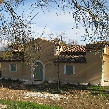Gospodarstwo agroturystyczne Campestre Umile Ricetto Avezzano